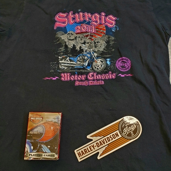👸👕🏍 Sturgis Tshirt & Harley Davidson set - Picture 1 of 16